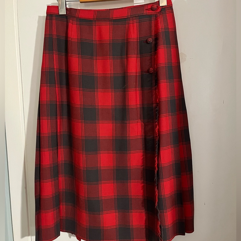 Dalkeith 100% Wool Red and Black Plaid Midi Skirt 28” Waist